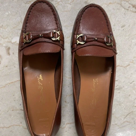 Etienne Aigner Size 8 women’s brown loafers - Picture 1 of 5